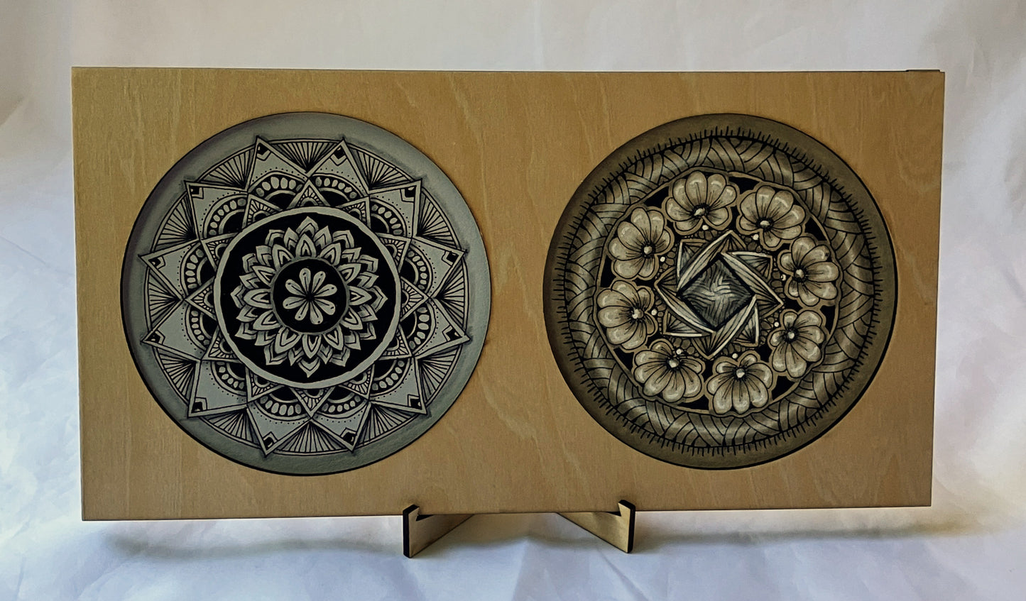 Handmade Zentangle® Zendala Frame – 2 Tile Display